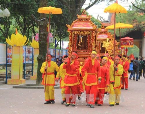 ប្រារព្ធពិធីបុណ្យនិទាឃរដូវ Con Son – Kiep Bac ឆ្នាំ២០១៧ - ảnh 1